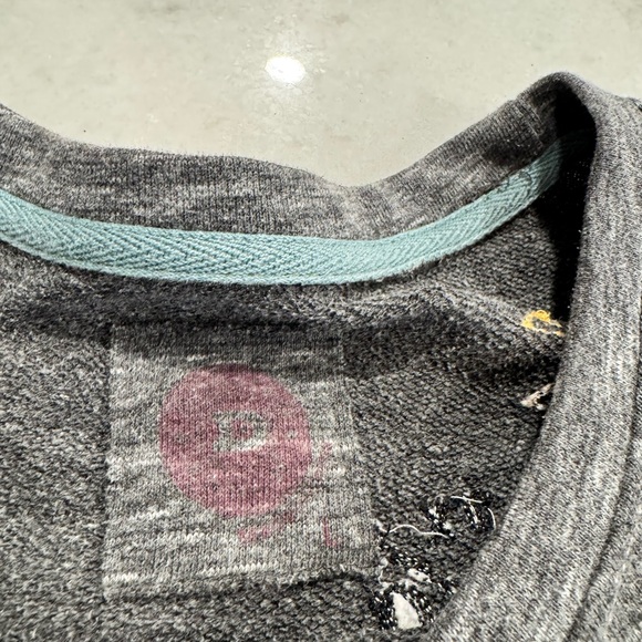 Double D Ranch Gray Long Sleeve Tee with Embroidered Design - Picture 4 of 8